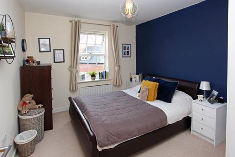 27 Green Moors, Lightmoor, Telford, TF4 3TB