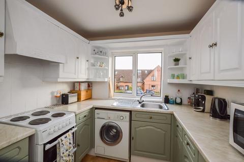 2 bedroom terraced house for sale - Martins Close, Salisbury
