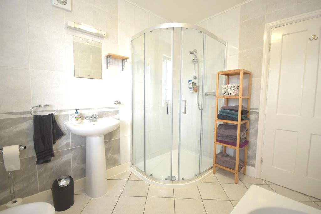 Re-fitted Bath &amp; Shower Room