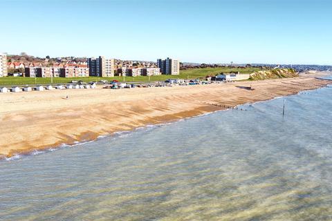 21, Tilford Court Sutton Place, Bexhill-on-sea, TN40 1PF