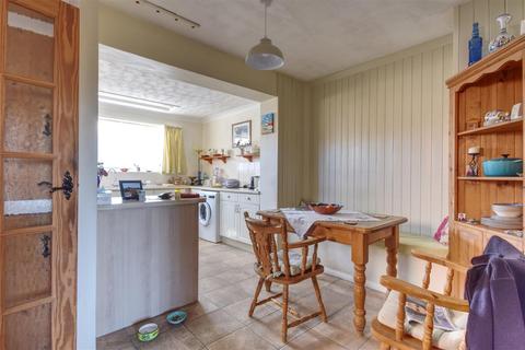 26 Peartree Lane, Bexhill-on-sea, TN39 4PG