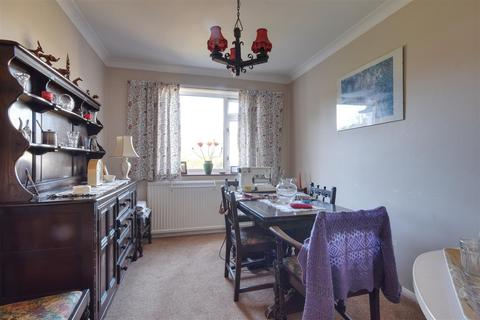 26 Peartree Lane, Bexhill-on-sea, TN39 4PG