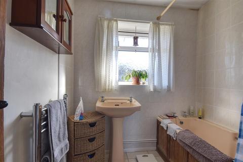 26 Peartree Lane, Bexhill-on-sea, TN39 4PG