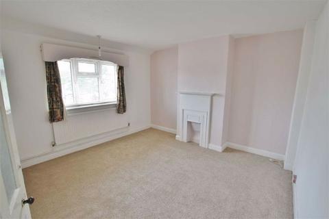 3 bedroom semi-detached house to rent - Kent Avenue, Leigh On Sea, Essex