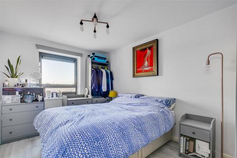 1 bedroom flat for sale - Edison Court, Warple Way, W3