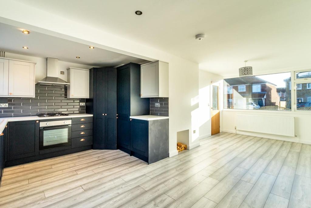 Anthea Drive, Huntington, York 3 bed detached house £300,000