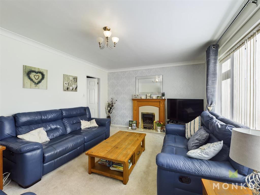 Glebe Road, Bayston Hill, Shrewsbury 4 bed detached house £350,000