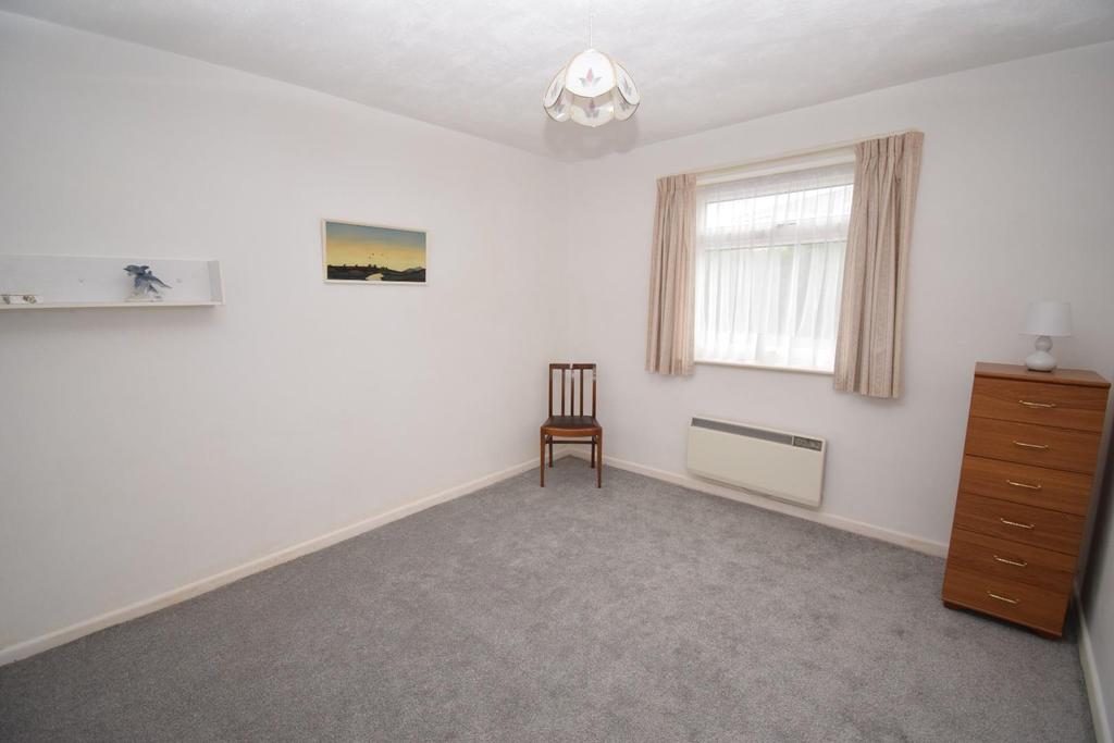 Bedroom 2.JPG