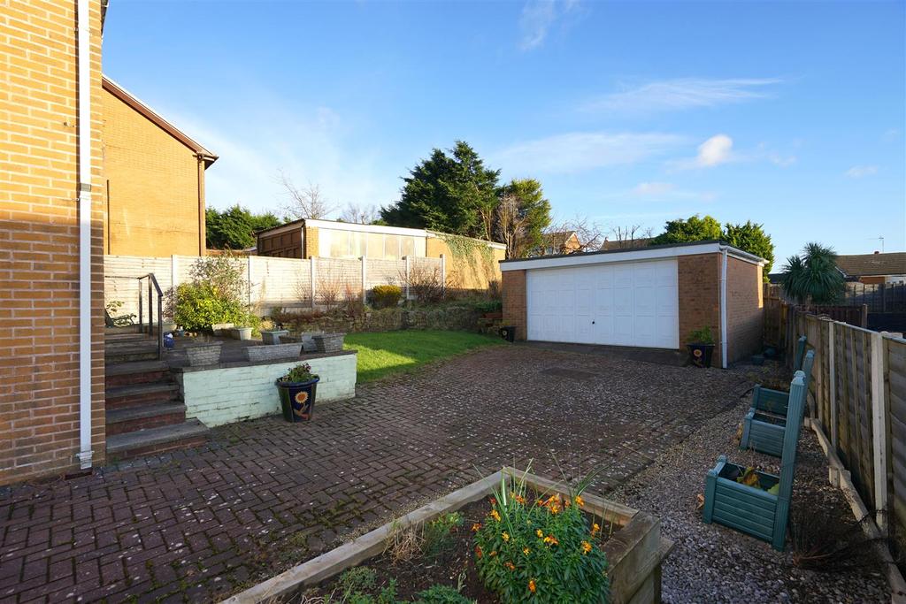 Snowdon Drive, Horwich, Bolton 4 bed detached house £325,000