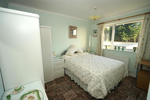 2 Snowdon Drive, Horwich, Bolton, BL6 7DG