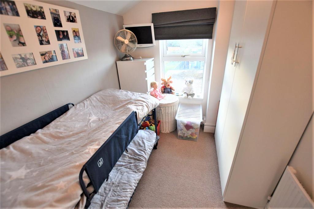 75 Vauxhall Street - bedroom 3.JPG