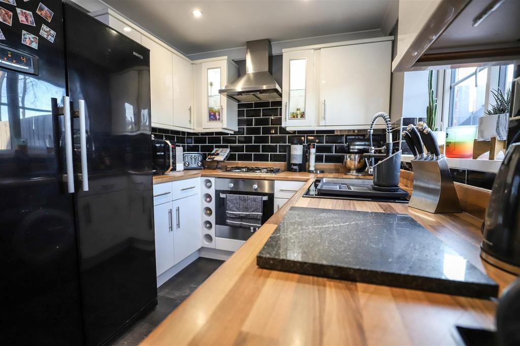Breakfasting Kitchen