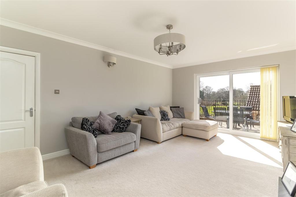 Parklands, Bramhope, Leeds 4 bed detached house £685,000