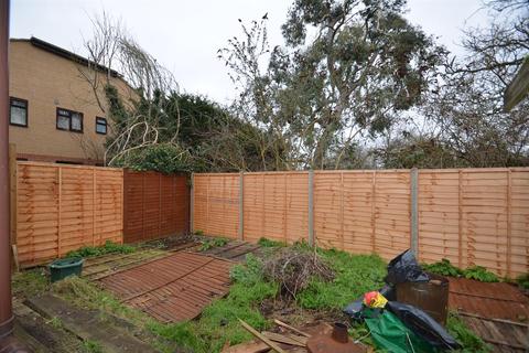 15 Southfields Court Southfields, Shefford, SG17 5SL