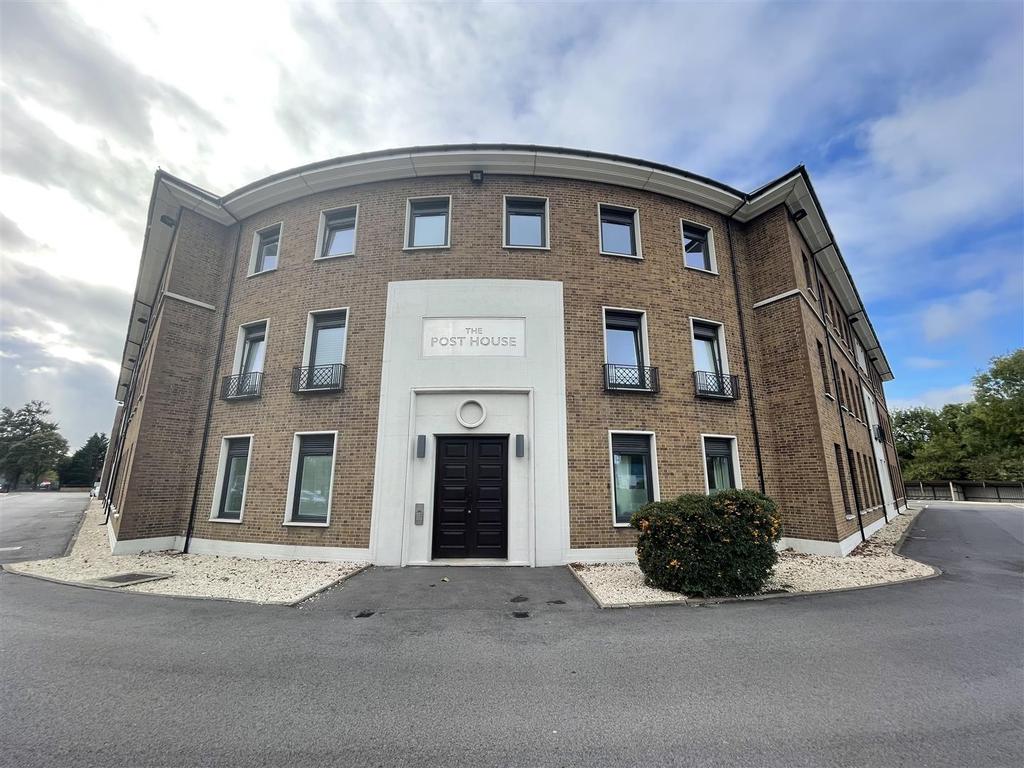 Eastern Avenue, Gloucester 2 bed apartment £190,000
