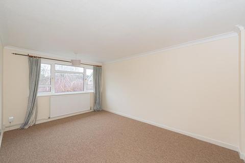 2 bedroom maisonette for sale - Wimborne Close, Epsom