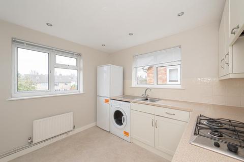 16 Wimborne Close, Epsom, KT17 4DP