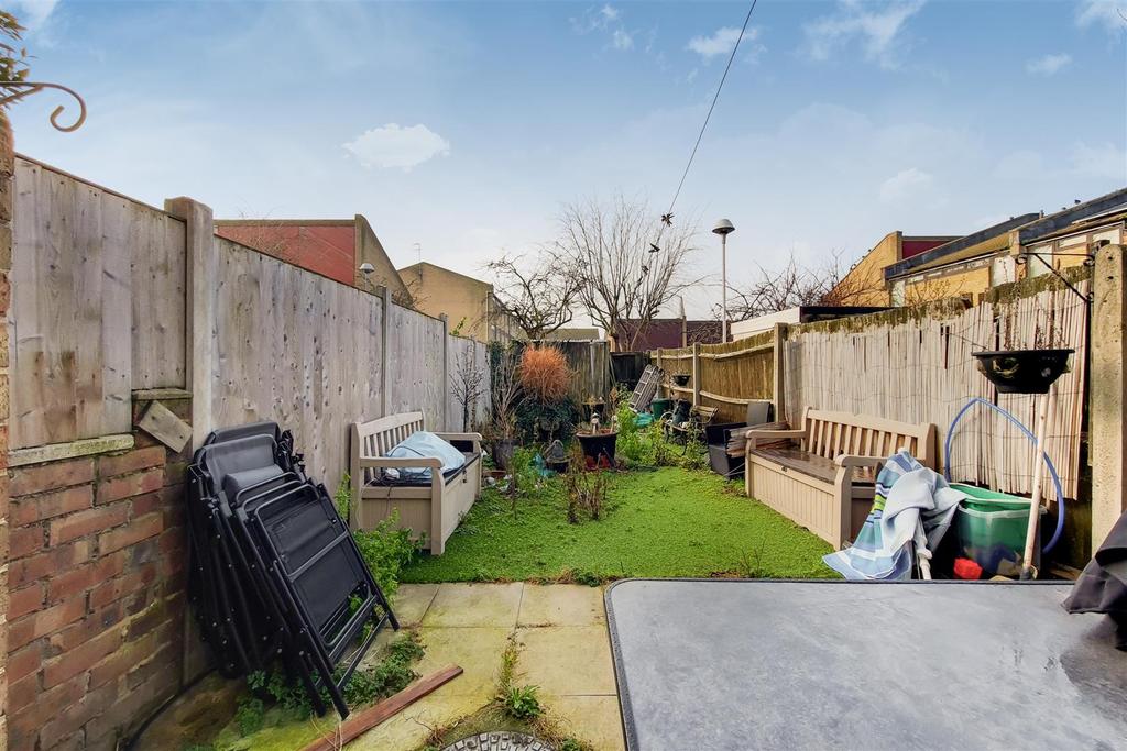 5 Garden-1.jpg