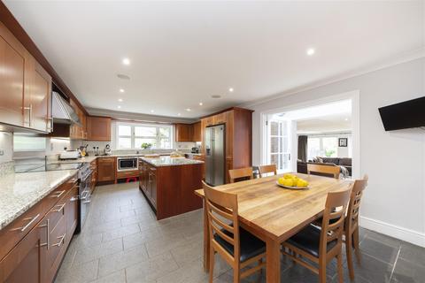 Bosinney The Leigh, Kingston Upon Thames, KT2 7DS