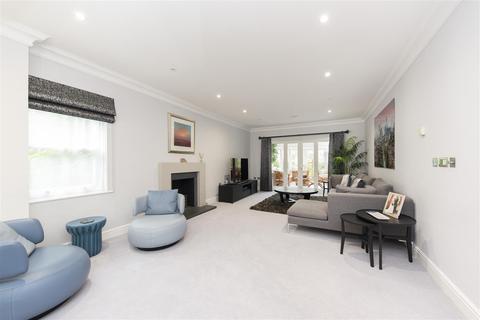 Bosinney The Leigh, Kingston Upon Thames, KT2 7DS