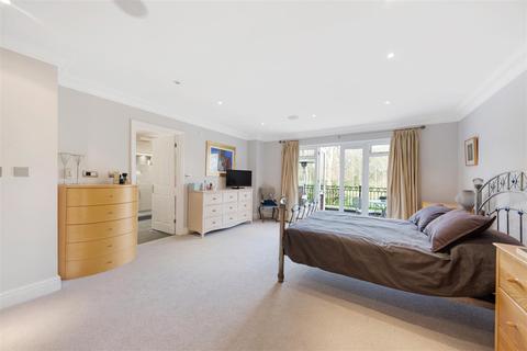 Bosinney The Leigh, Kingston Upon Thames, KT2 7DS