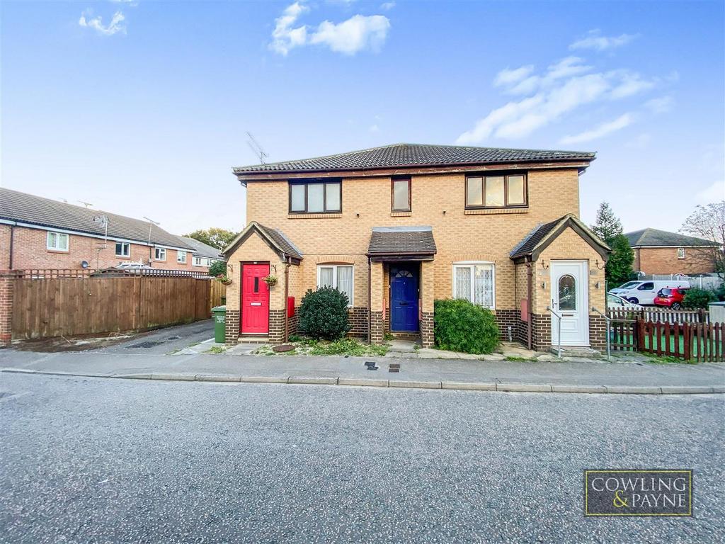 Maitland Road, Wickford 1 bed apartment to rent £900 pcm (£208 pw)