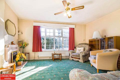 6 Rectory Crescent, London, E11 2LE