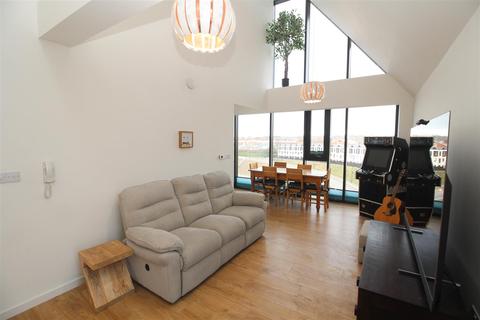 3 bedroom apartment for sale - Duke Street, Smiths Dock, North Shields