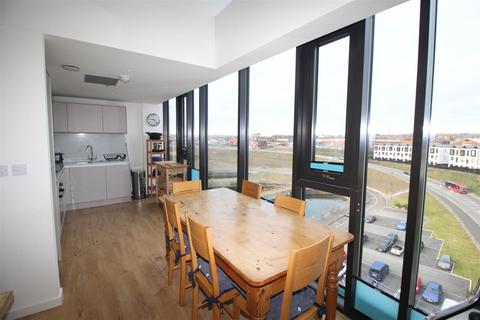 3 bedroom apartment for sale - Duke Street, Smiths Dock, North Shields