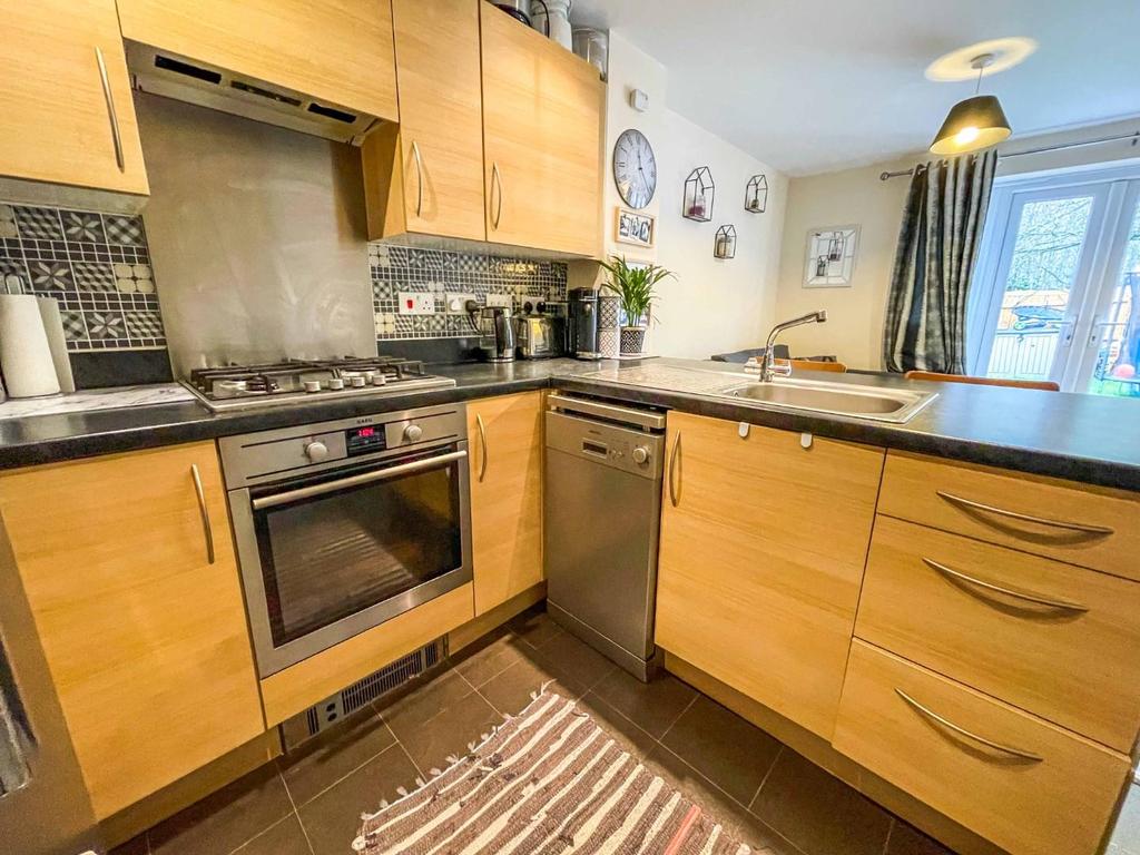 Kitchen 1.JPG