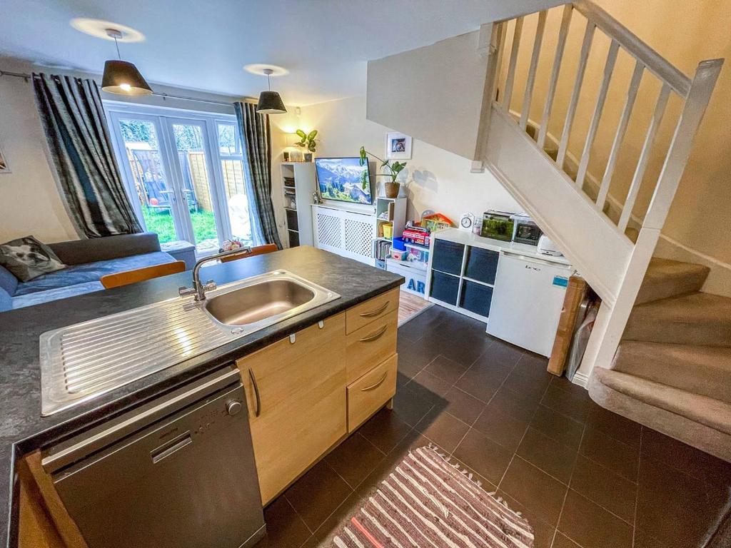 Kitchen.JPG