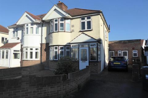 40 Cambridge Close, Hounslow, TW4 7BG