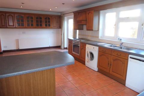 40 Cambridge Close, Hounslow, TW4 7BG