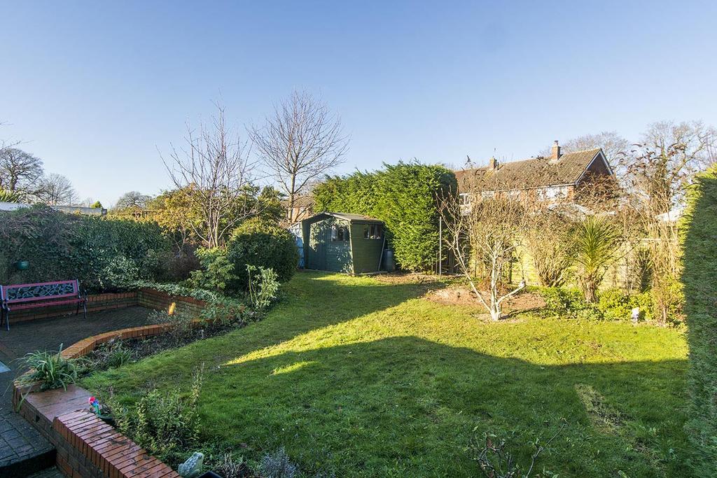 Meriton Road, Lutterworth 2 bed bungalow £895 pcm (£207 pw)