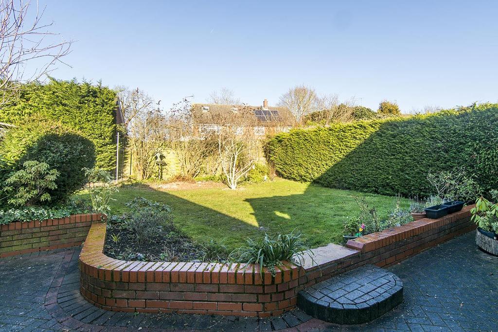 Meriton Road, Lutterworth 2 bed bungalow £895 pcm (£207 pw)