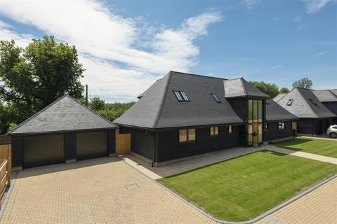 Fairway Barn Molehill Road, Chestfield, Whitstable, CT5 3PB