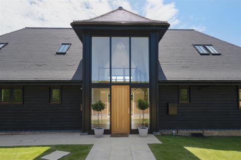 Fairway Barn Molehill Road, Chestfield, Whitstable, CT5 3PB