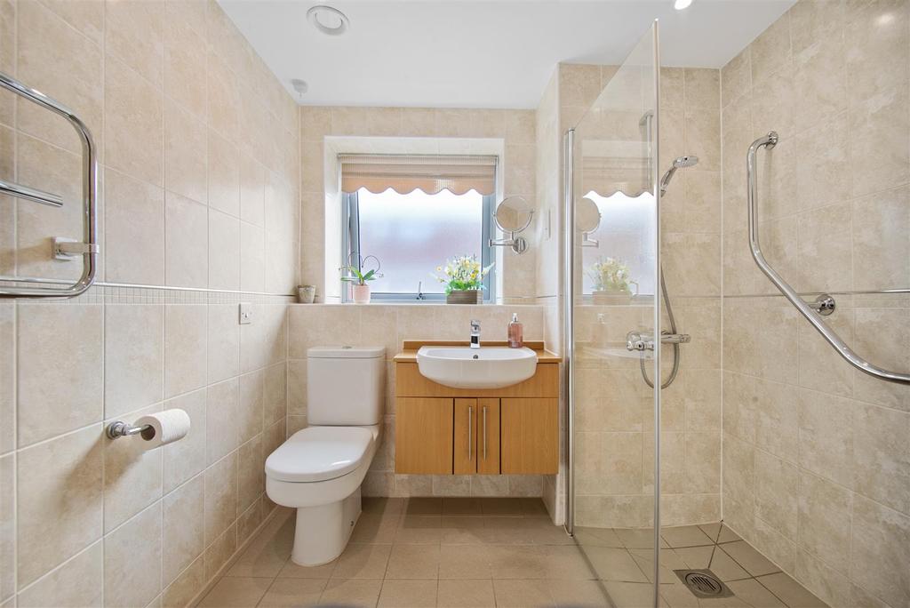Shower Room.jpg