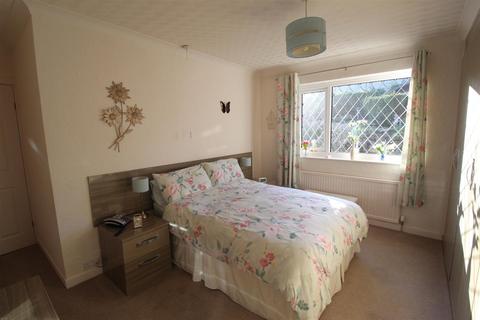 2 bedroom semi-detached bungalow for sale - Pontey Drive, Waterloo, Huddersfield HD5 8RG