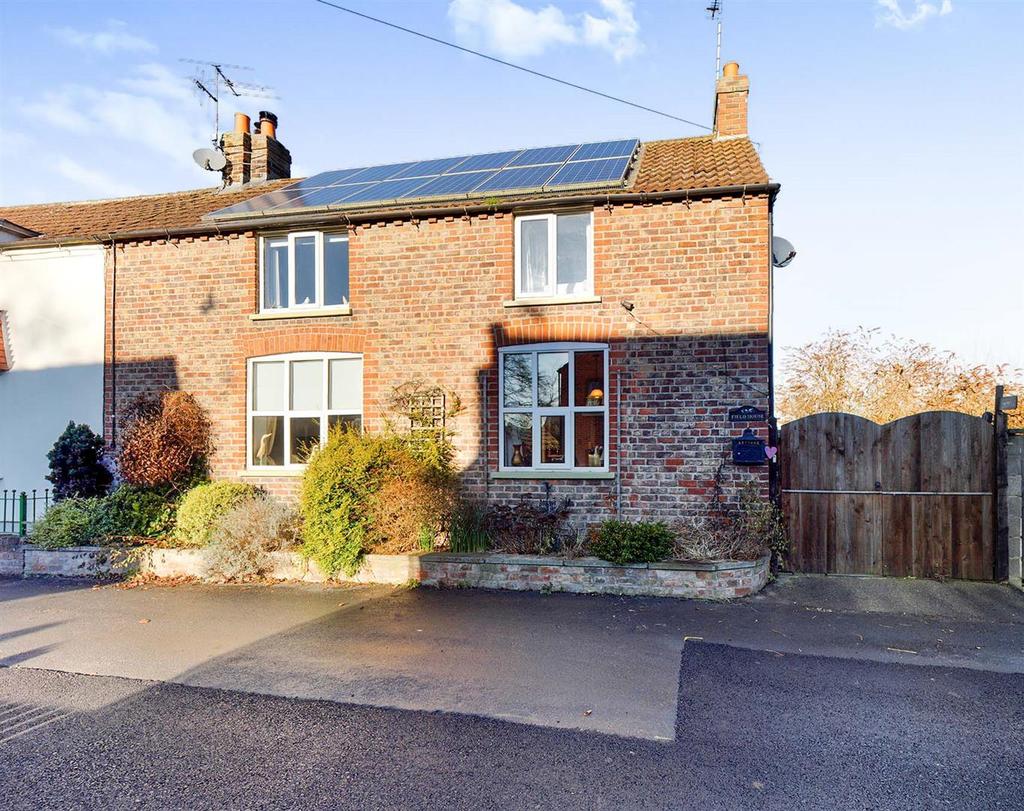 Green Lane, Langtoft, Driffield 3 bed semidetached house £245,000