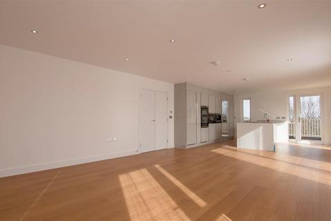 2 bedroom apartment to rent - Penthouse at Medallion House, Joseph Terry Grove, York, YO23 1FL