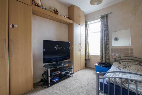 43 Alexandra Road, Cardiff, CF5 1NT