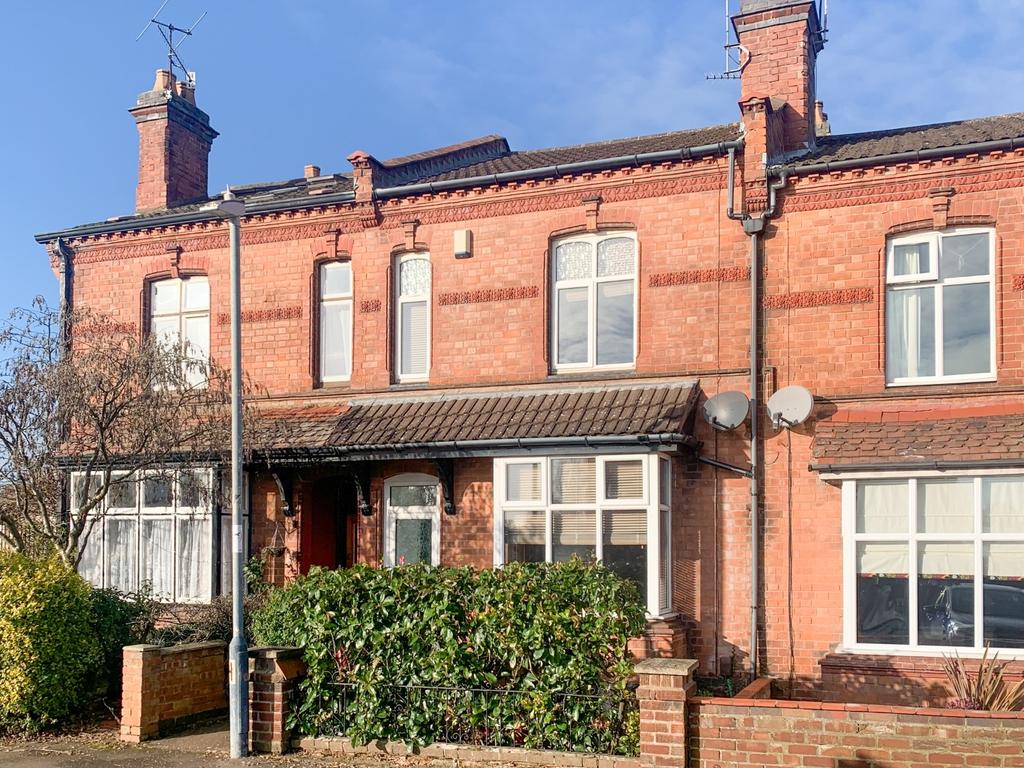 Lower Cape, Warwick, Warwickshire, CV34 5DP 2 bed terraced house £325,000