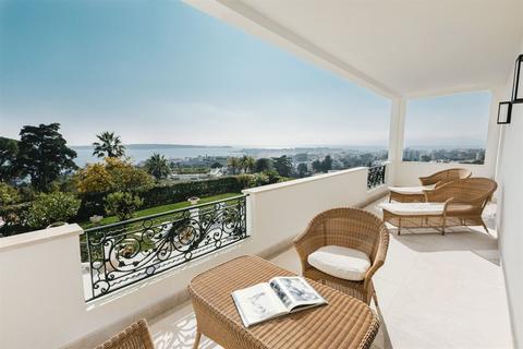 6 bedroom villa, Cannes, Alpes-Maritimes, Alpes-Maritimes, France