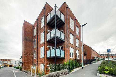 12 Shackleton Drive, Dartford, DA1 5UH