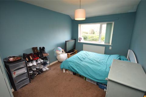 3 bedroom semi-detached house for sale - Mowe Croft, Marston Green, Birmingham, West Midlands, B37