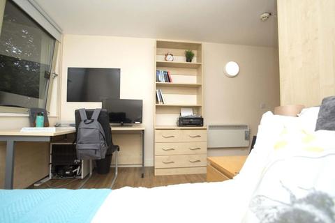 1 bedroom in a flat share to rent - 5-7 Anson Road, Manchester