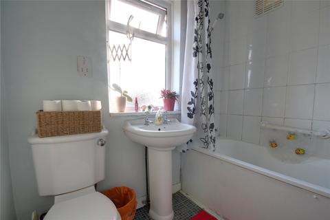 19 Mayfield Crescent, London, N9 7NL