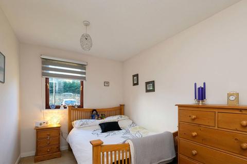 100/1 Duddingston Road, Edinburgh, EH15 1SU