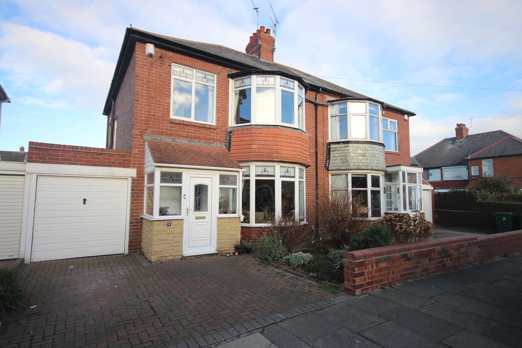 Links Avenue, Whitley Bay, Tyne &... 3 bed semidetached house £385,500